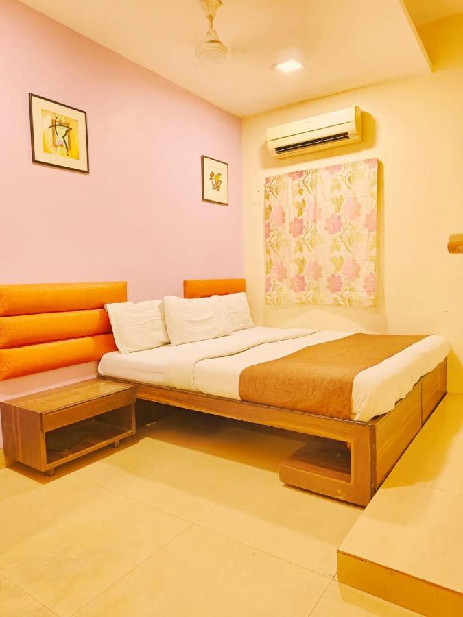 Hotel Amfahh Мумбаи Экстерьер фото