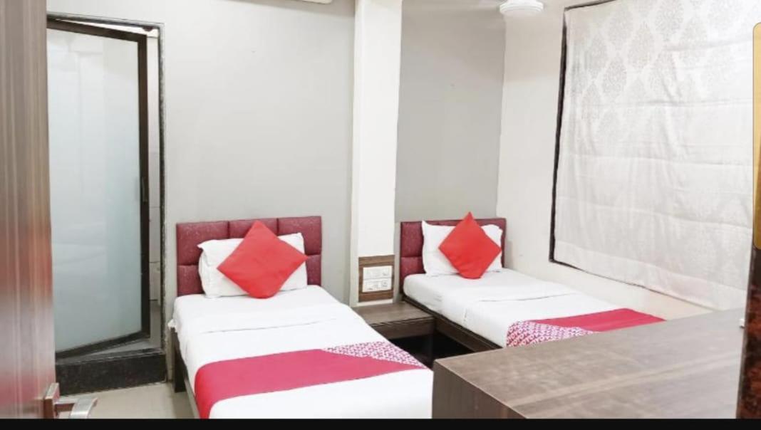 Hotel Amfahh Мумбаи Экстерьер фото