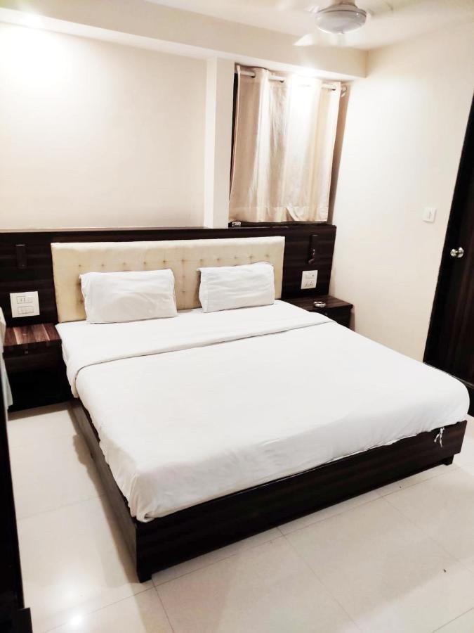 Hotel Amfahh Мумбаи Экстерьер фото